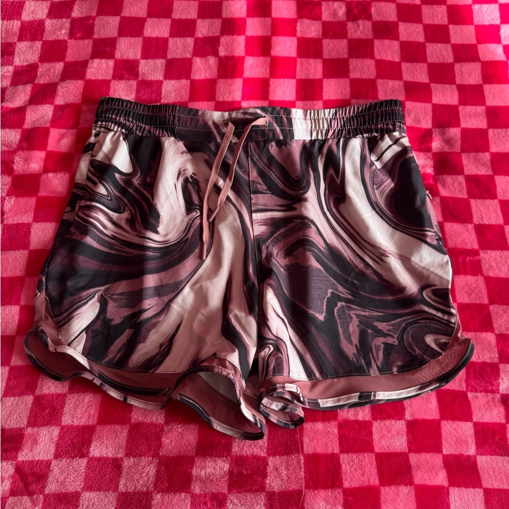 Pink Maroon Marble Print Women's Running Shorts